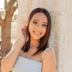 Meet your Posher, Malak